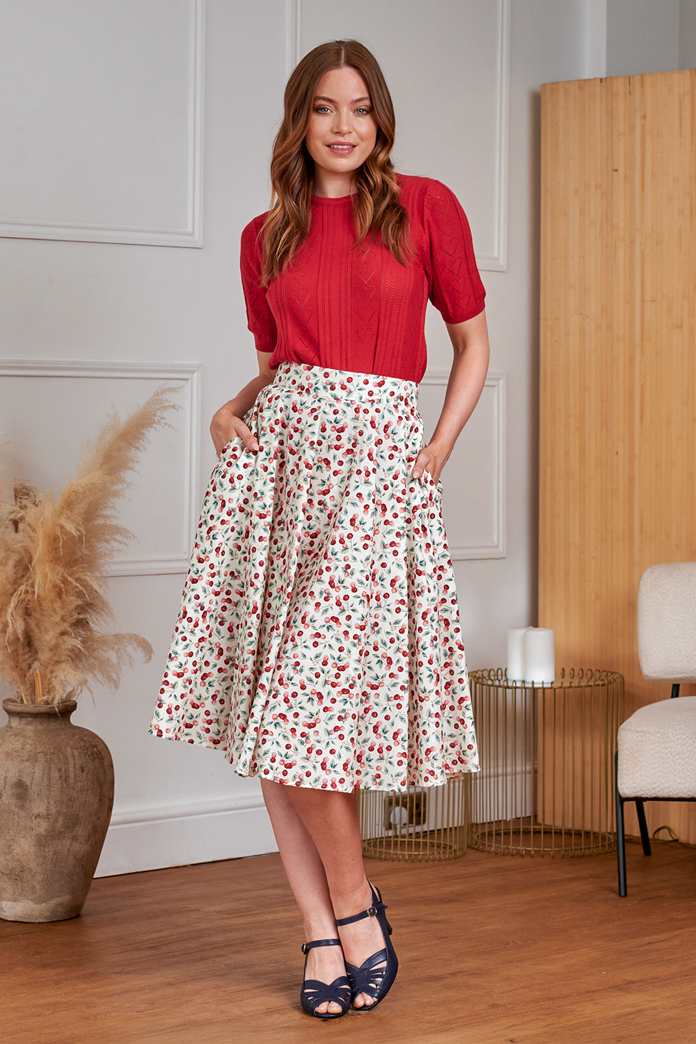 Red Ruby Hearts Jumper - leichter Retro Pulli in rot