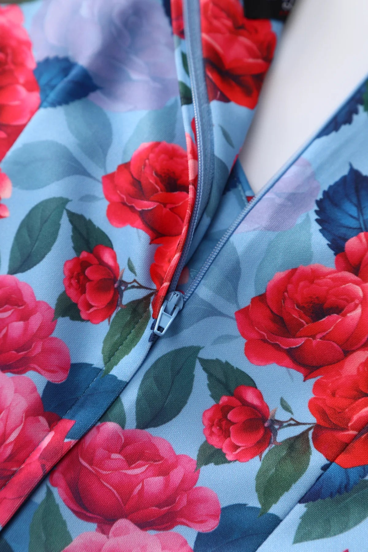 Lily Sky Pink Peony Kleid