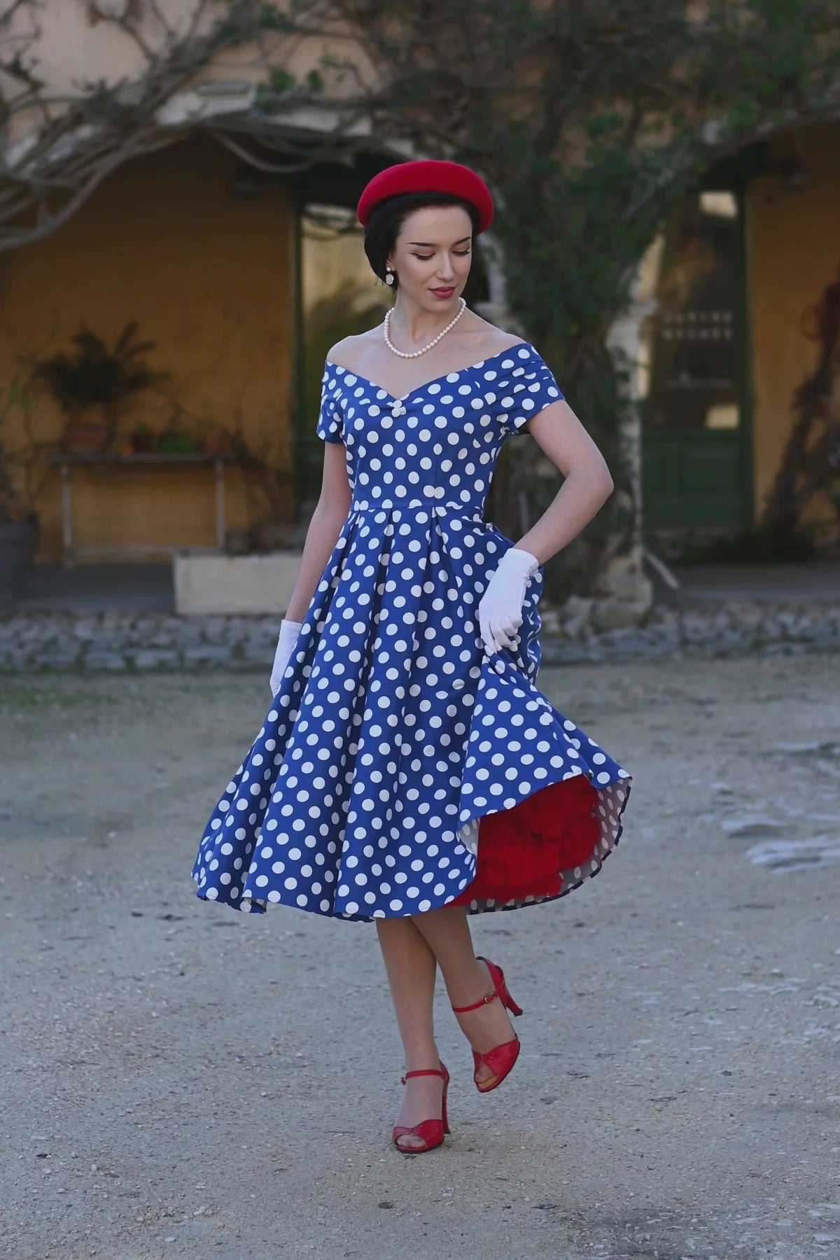 Lily Navy Polka Kleid