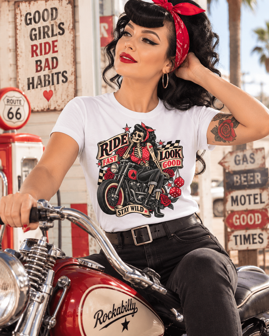 Ride Fast, Look Good, Stay Wild – Rockabilly Damen T-Shirt von FreakyTiki in Weiß – Produktvisualisierung 2