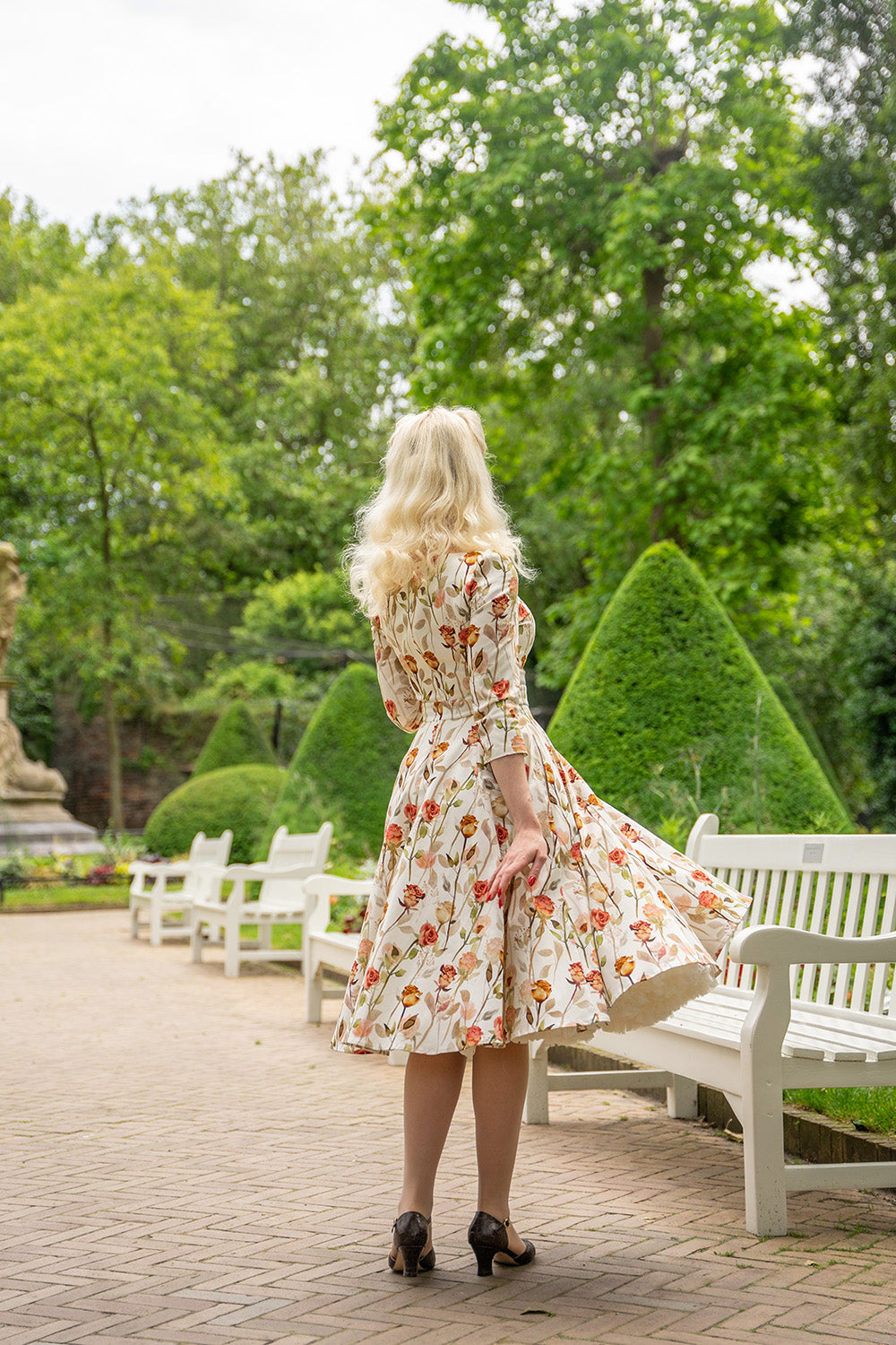 Robyn Floral Rosen-Kleid