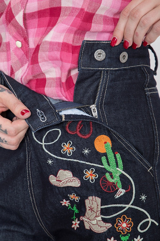 Queen Kerosin Western Shorts