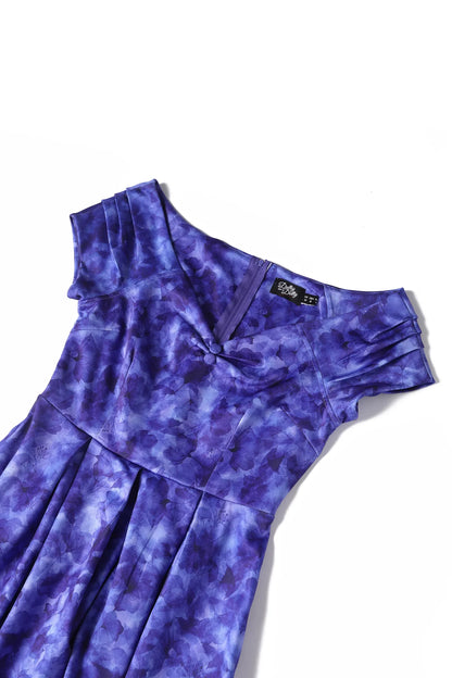 Purple Watercolor Lily Kleid