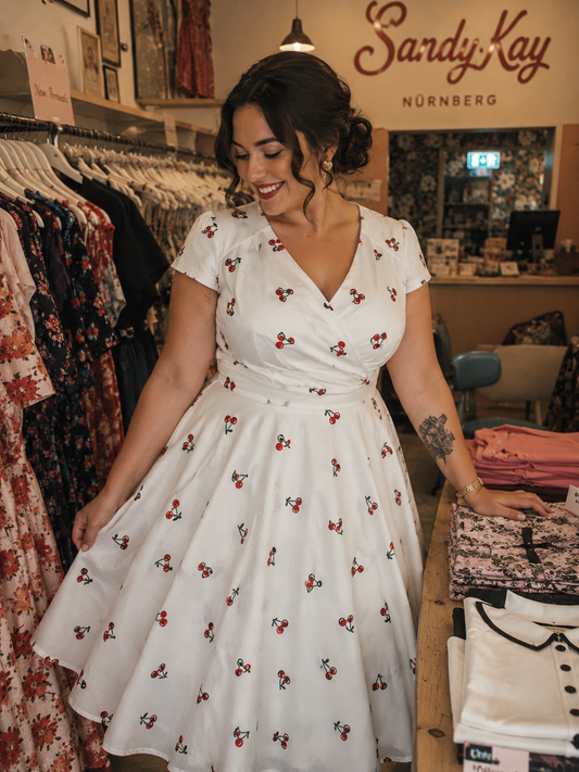 Sweet Cherry Dress - weißes Kleid mit Kirschen