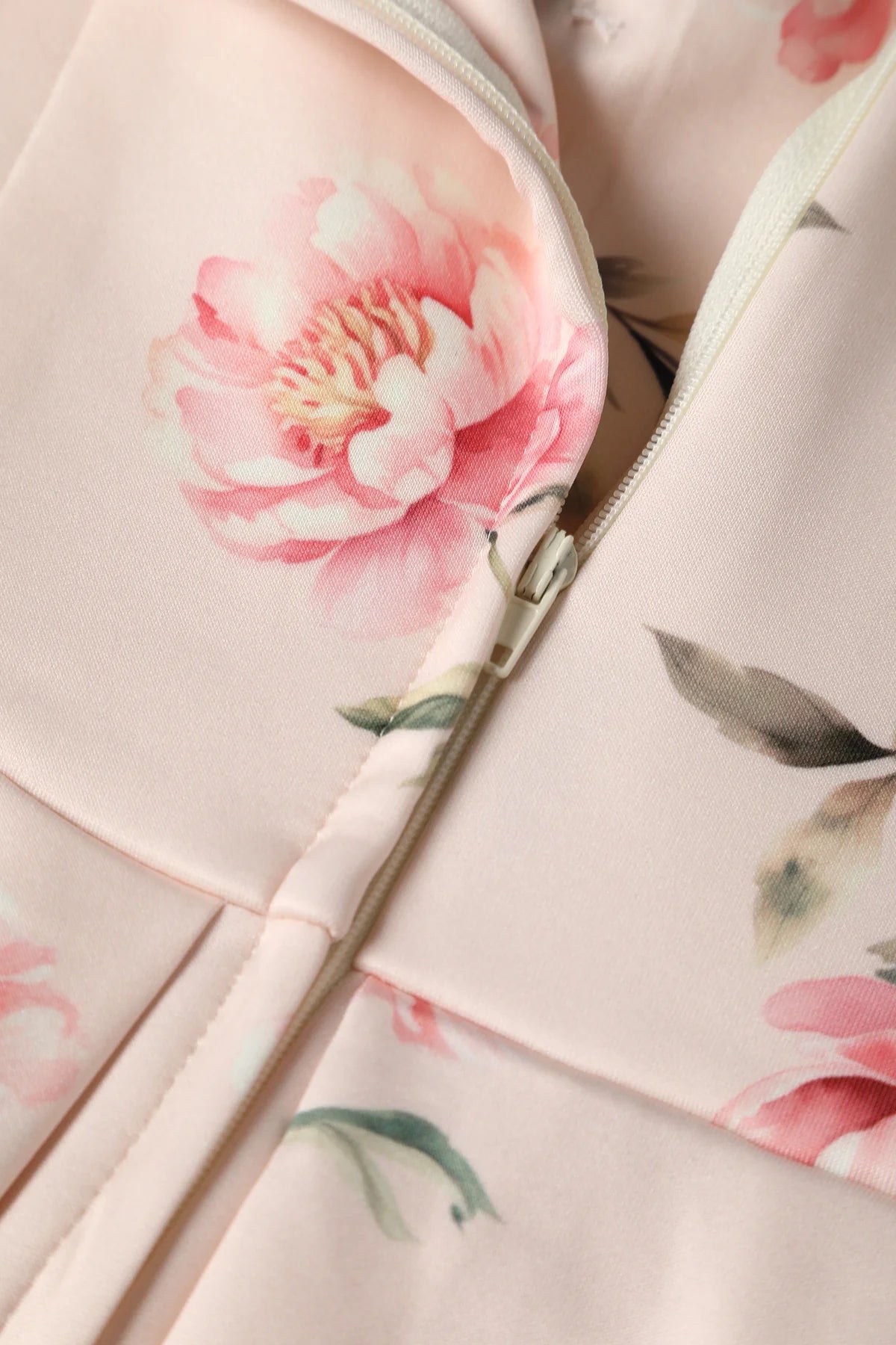 Pink Peony Dress - zartes Kleid mit Pfingstrosen