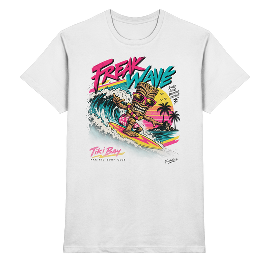 Weißes Freak Wave Tiki Bay T-Shirt mit surfendem Tiki, Palmen und pink-türkisem Schriftzug, Vorderansicht