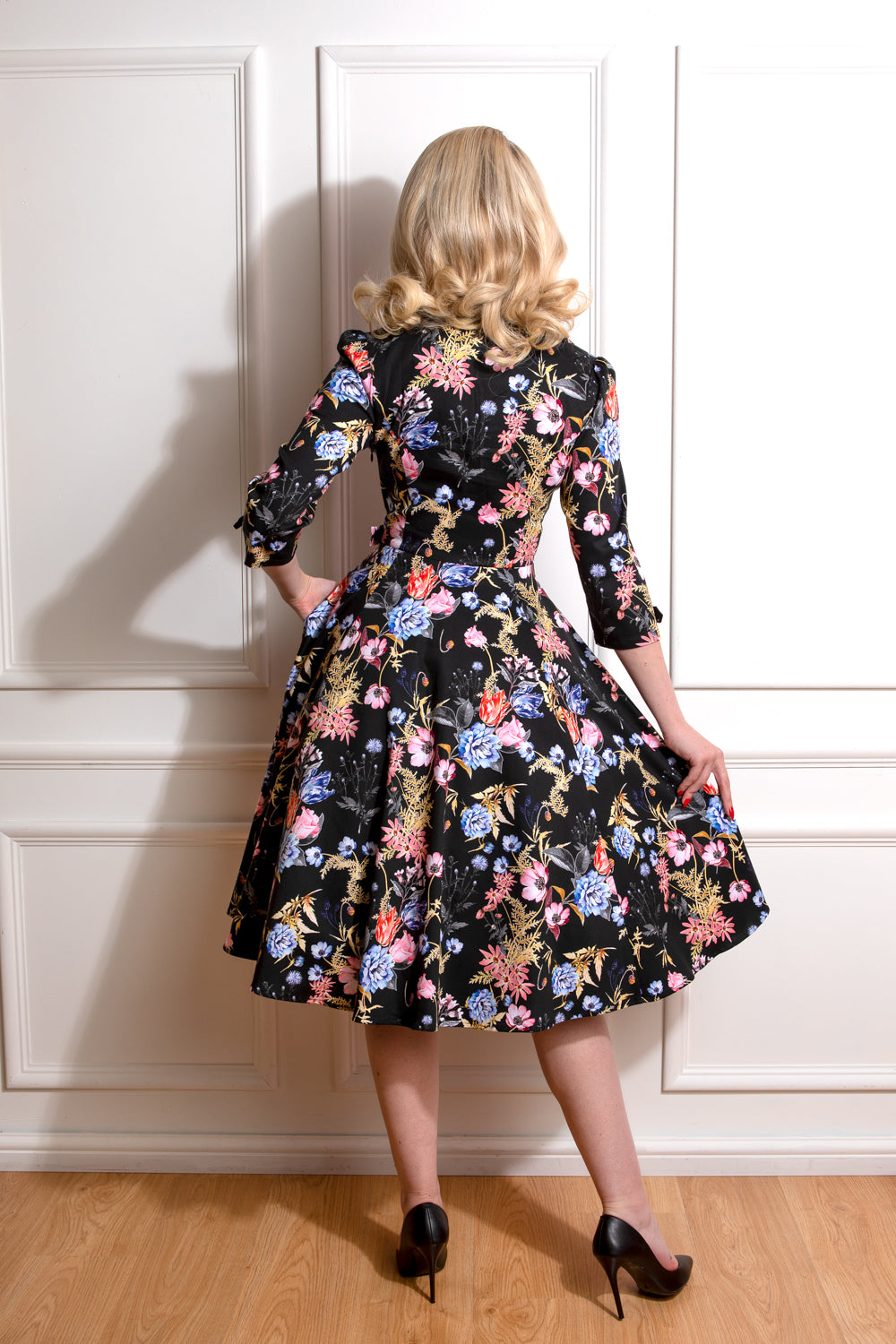 Margot Herbstblumen Vintage Kleid