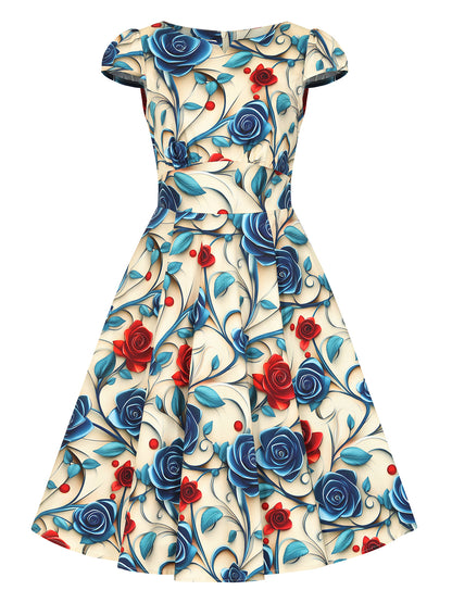 Das Elowen Floral Swing Dress von vorne auf weißem Hintergrund fotografiert