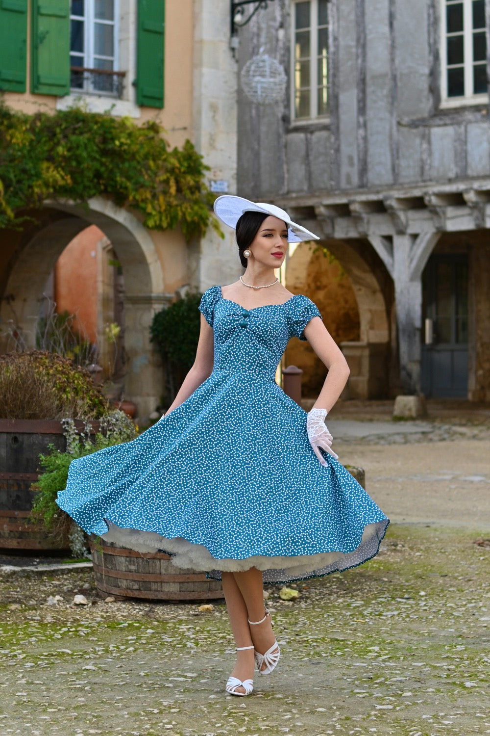 Polka Dot Dolora Dress - Retro Kleid in mit mit kleinen Punkten