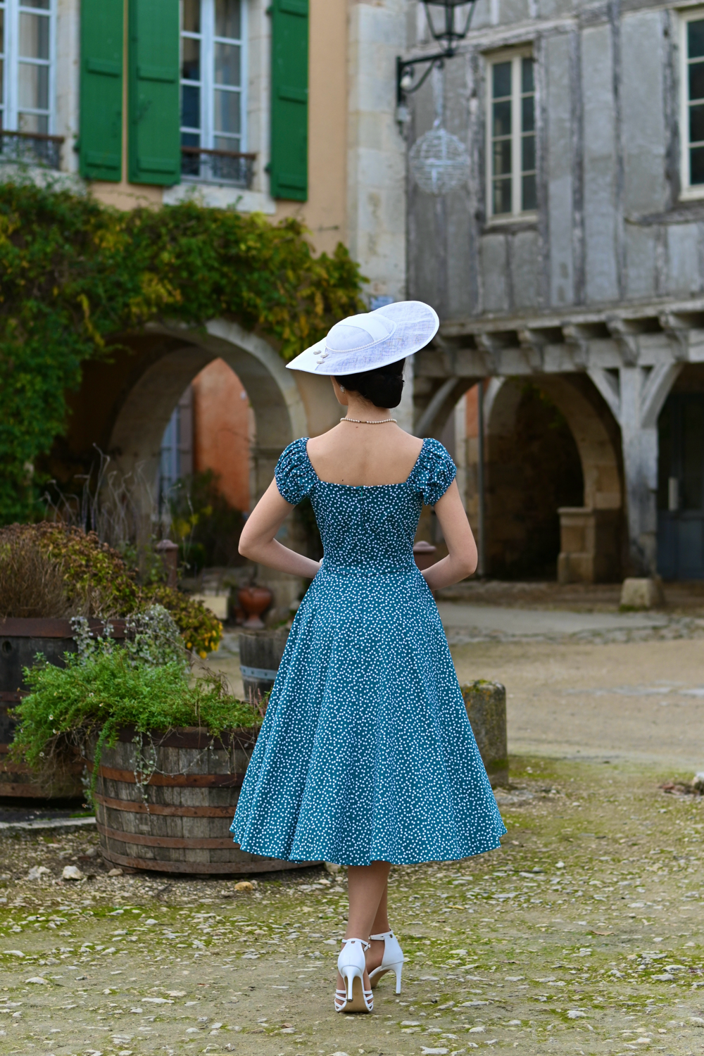 Polka Dot Dolora Dress - Retro Kleid in mit mit kleinen Punkten
