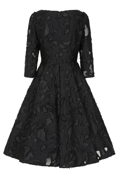 Noir Flora – schwarzes Blütenkleid mit Herzausschnitt