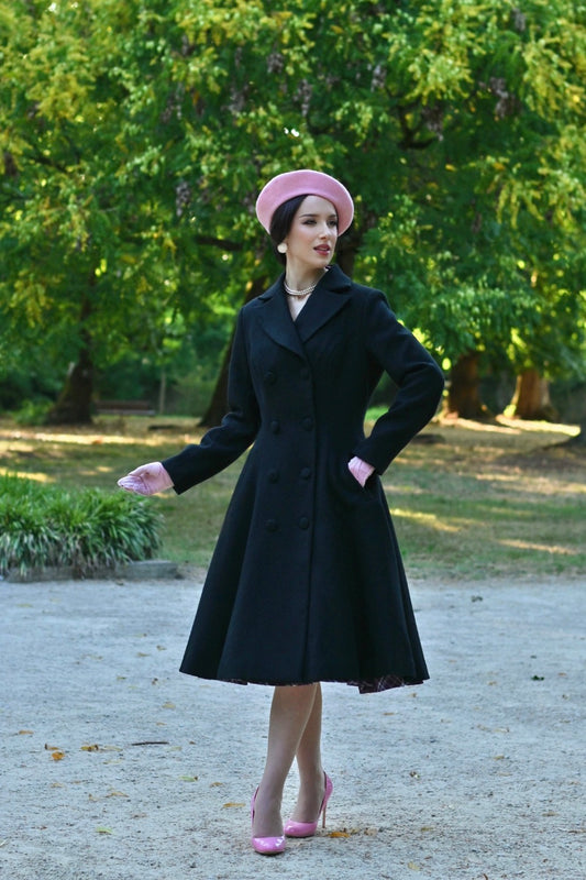 Margo – schwarzer Vintage-Swingmantel mit Reverskragen