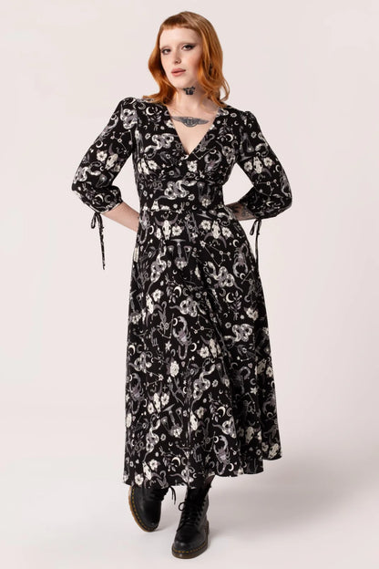 Star Sign Midi Dress - Gothic Kleid mit Print
