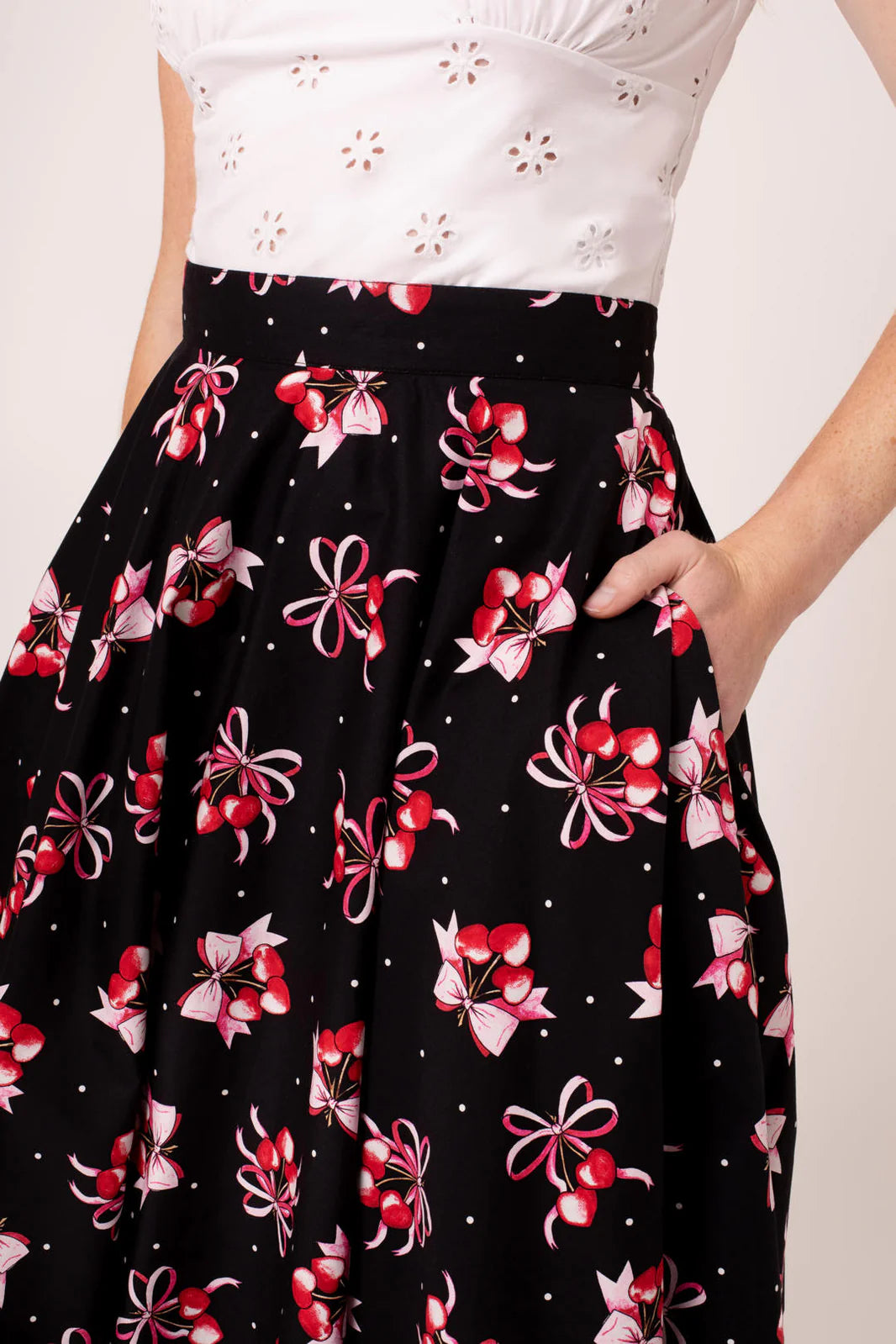 Cherilyn Skirt - Rock mit Kirschen und Schleifen
