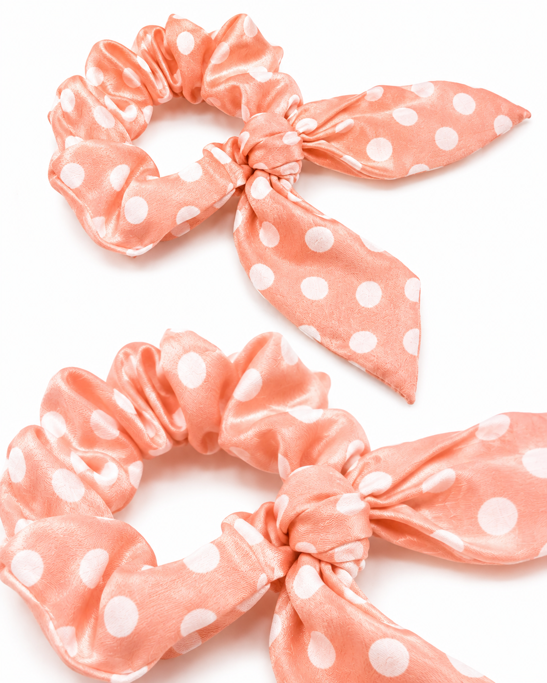 Haargummi Polka Dot -Scrunchie in pfirsich rosa