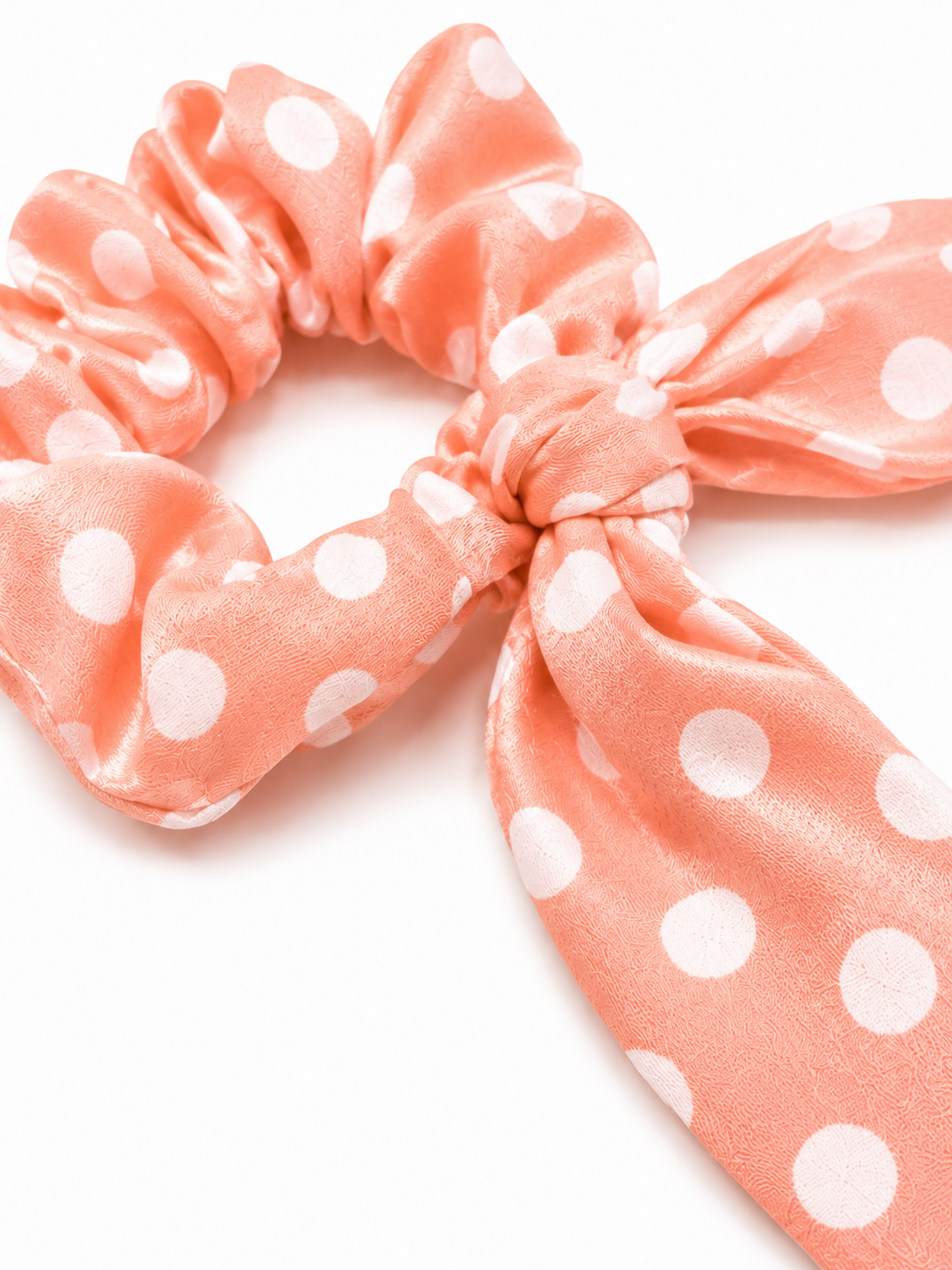 Haargummi Polka Dot -Scrunchie in pfirsich rosa